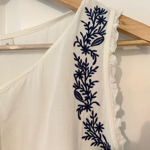 Lauren Conrad Delicate Embroidered Blouse - Picture 3 of 10